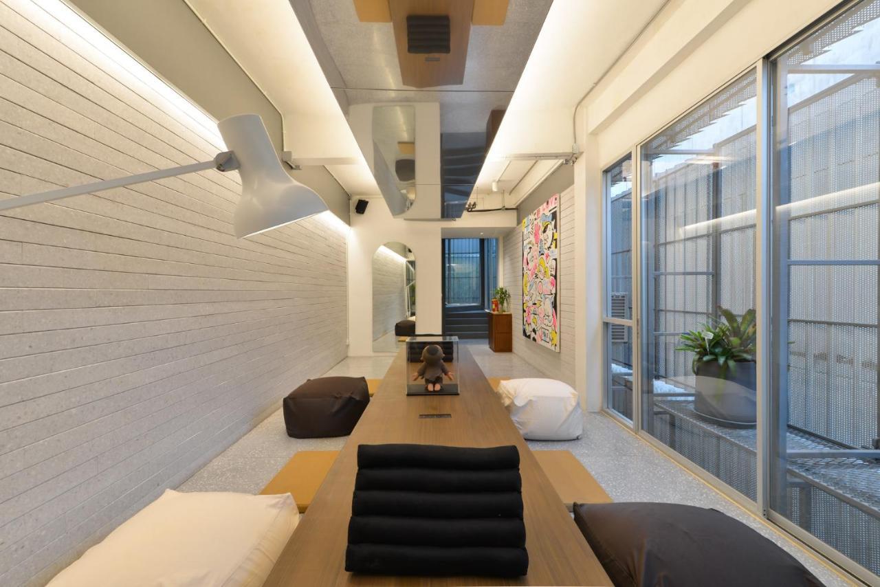 Tiang Capsule Hostel Bangkok Exterior photo